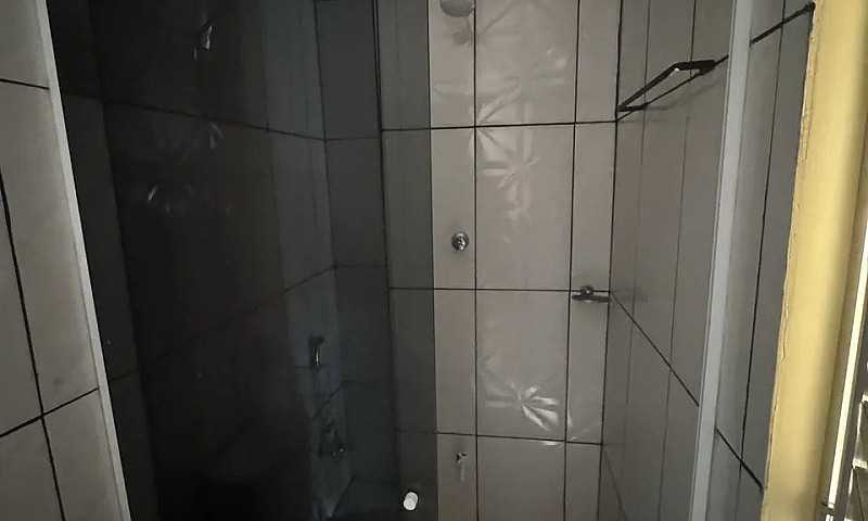 Alugo Casa Em Área N...