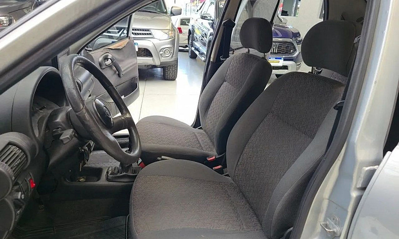 Chevrolet Corsa Clas...