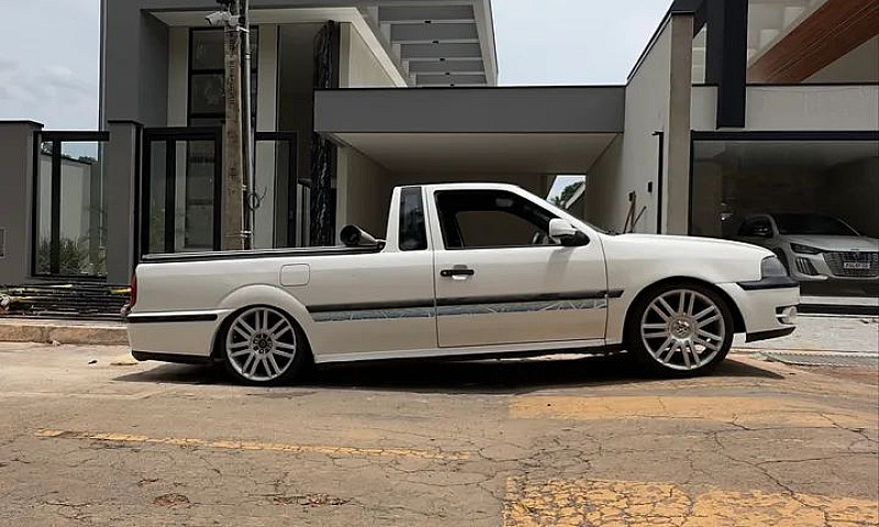 Volkswagen Saveiro 1...