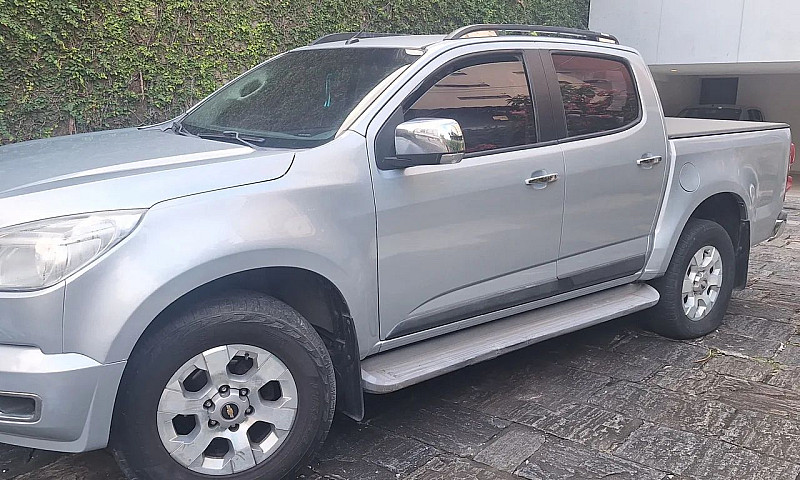 Chevrolet S10 Pick-U...