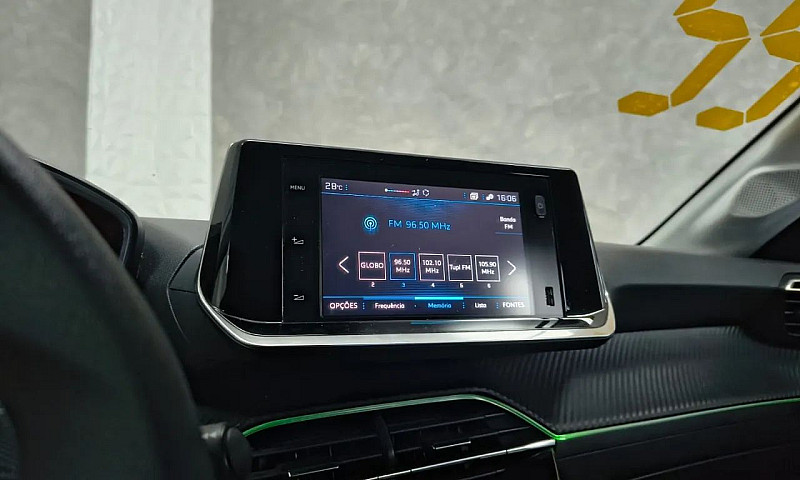 Peugeot 208 Like 1.6...