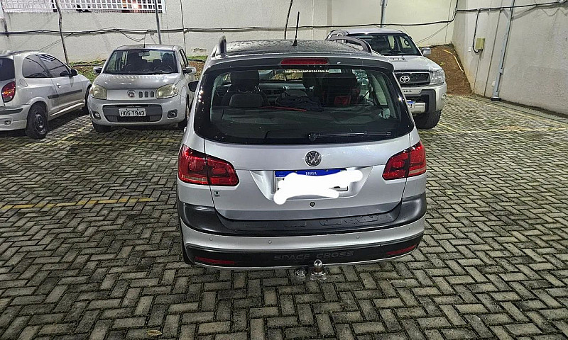 Volkswagen Spacecros...