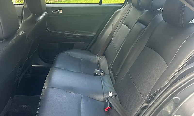 Mitsubishi Lancer Gt...