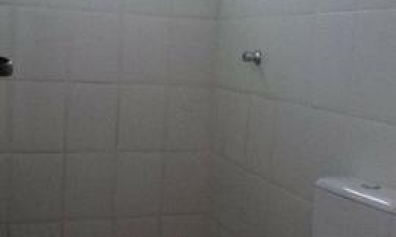 Casa De 2 Qts, Ampla...