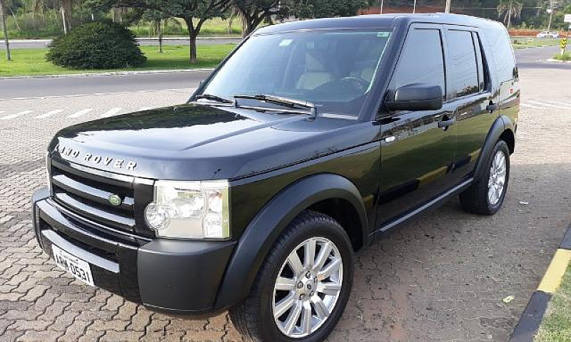 Land Rover Discovery...