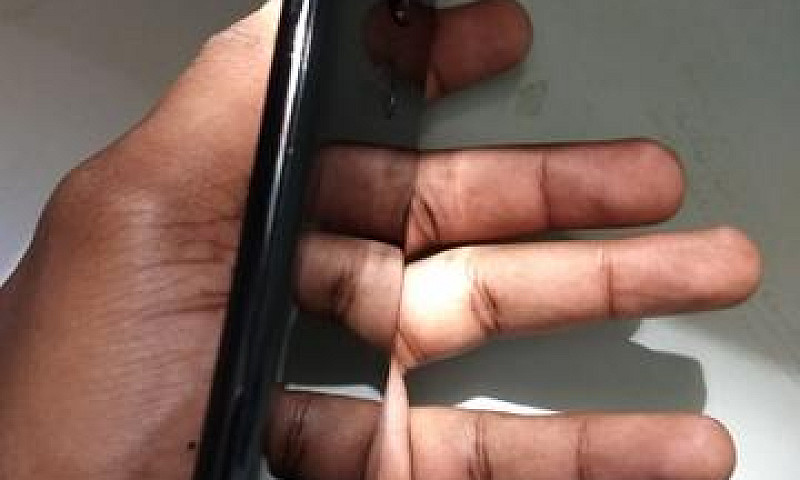 Moto G7 Plus (Black)...