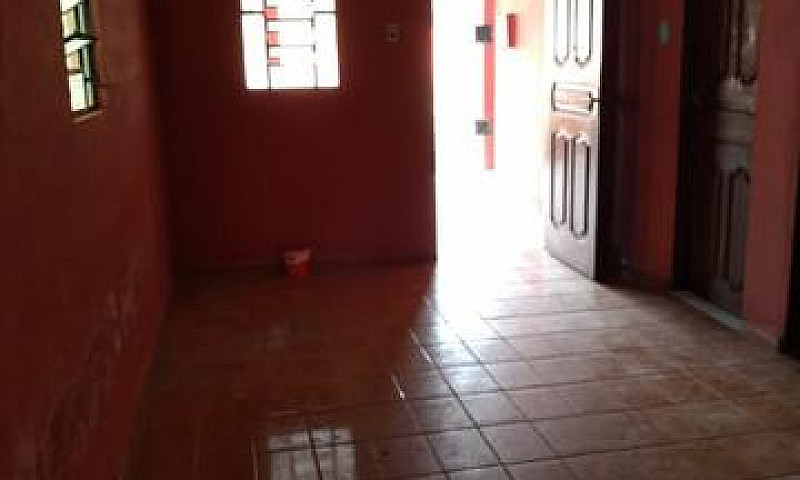 Casa 3/4 Em Castanha...