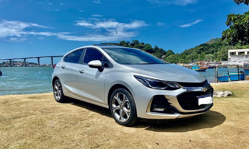 Cruze Hatch Prenieri...