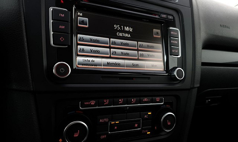Volkswagen Jetta Var...