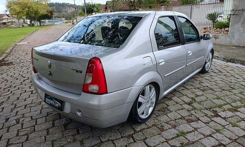 Renault Logan Privil...