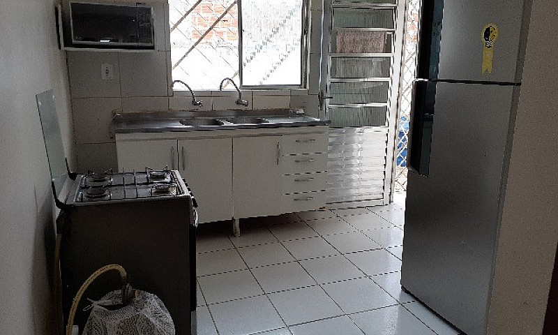 Casa Com Dois Quarto...