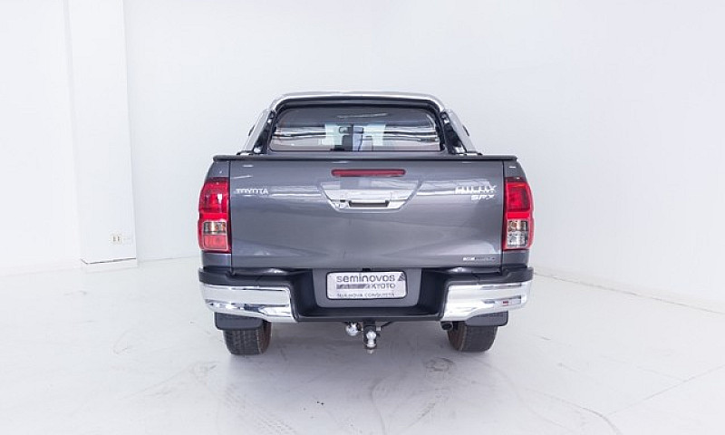 Toyota Hilux 2.8 Srx...