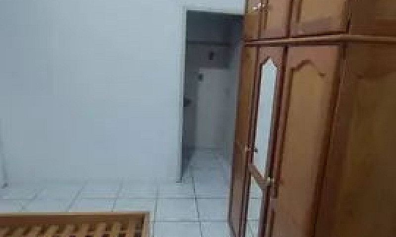Alugar Ap Terreo Rua...