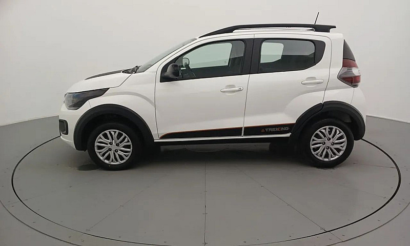 Fiat Mobi Trekking 1...