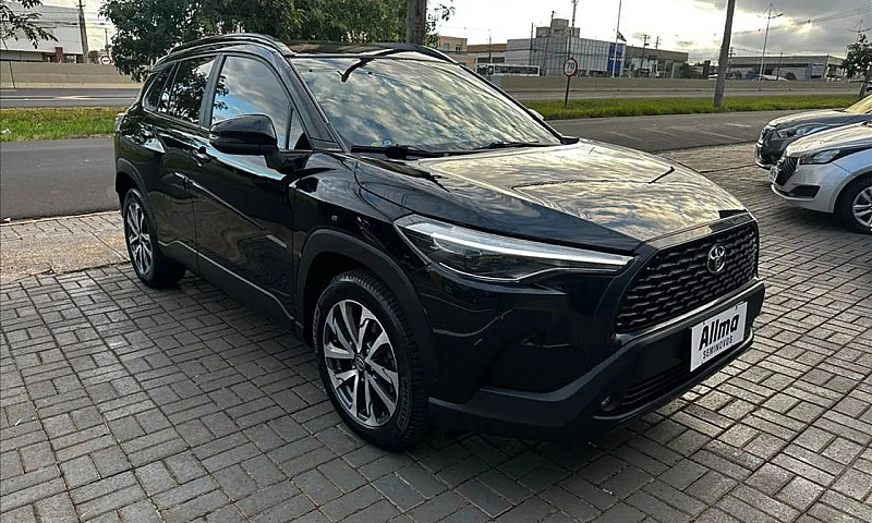 Toyota Corolla Cross...