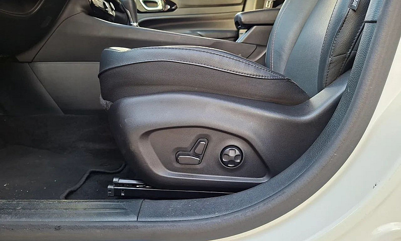 Jeep Compass Limited...