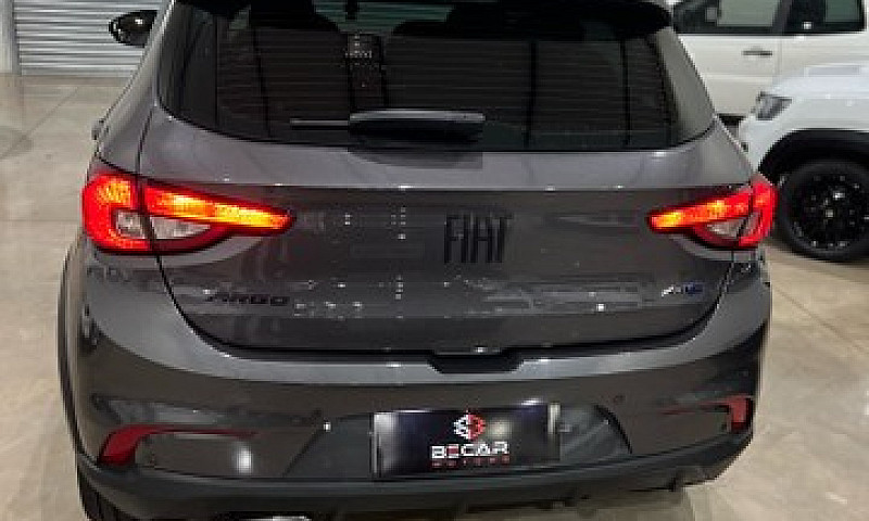 Fiat Argo 1.8 Hgt 20...