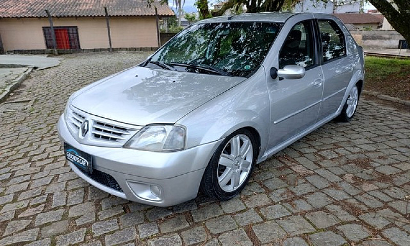 Renault Logan Privil...
