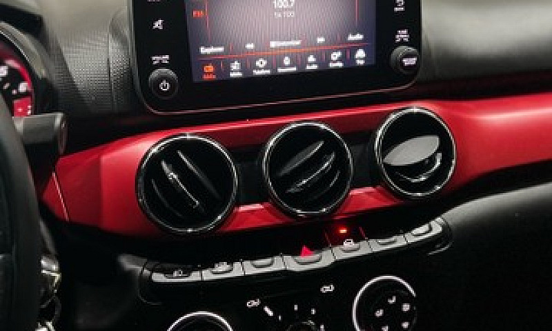 Fiat Argo 1.8 Hgt 20...