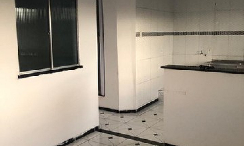Alugo Um Apartamento...