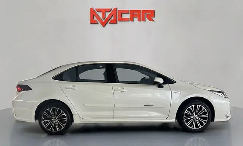 Corolla Altis Premiu...