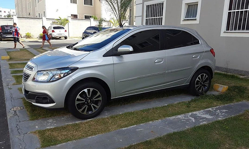 Chevrolet Onix Hatch...