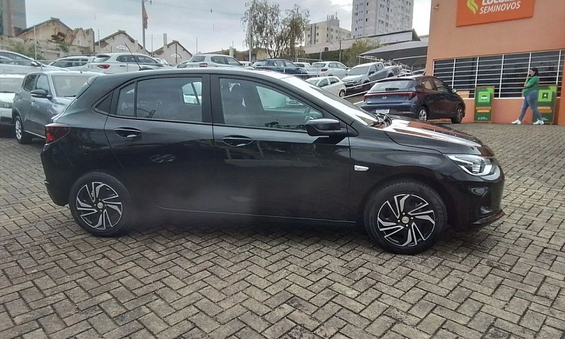 Chevrolet Onix Hatch...