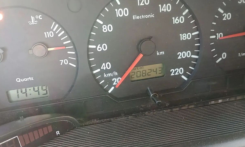 Volkswagen Santana 2...