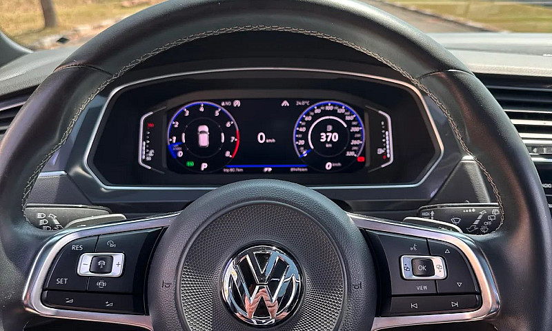 Volkswagen Tiguan Al...