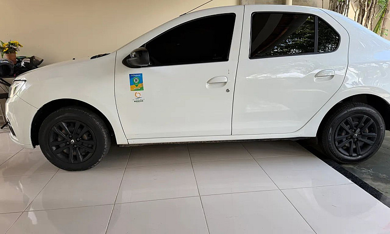 Renault Logan Zen Fl...