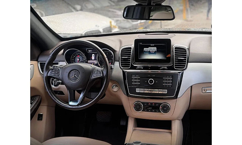 Mercedes-Benz Gle-35...