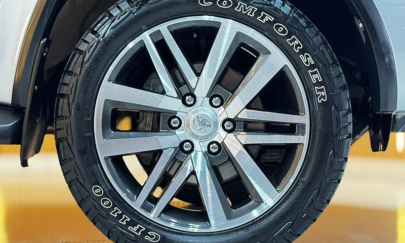 Toyota Hilux Sw4 Sr ...