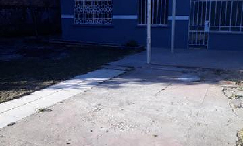 Aluga Se Casa Em San...