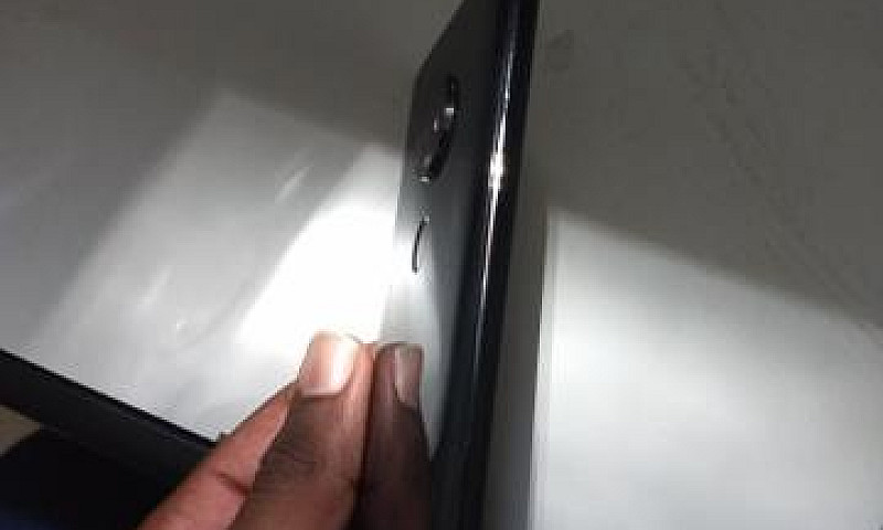 Moto G7 Plus (Black)...