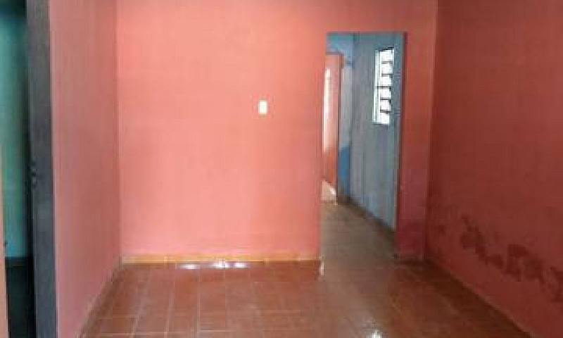 Casa 3/4 Em Castanha...