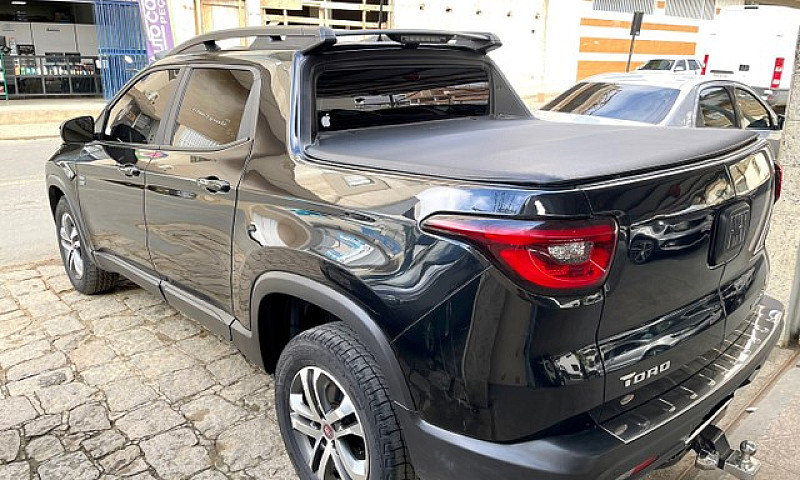 Fiat Toro Freedom 2....