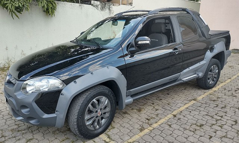 Fiat Strada Cd Locke...