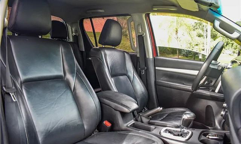 Toyota Hilux 2017 2....