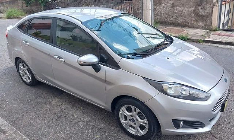 Ford / New Fiesta Se...