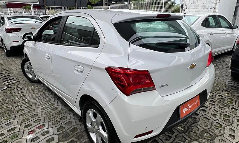 Chevrolet Onix 1.4 M...