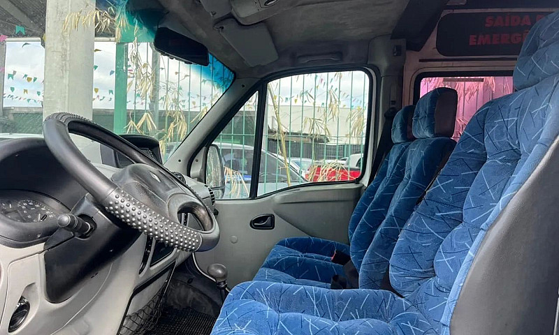 Renault Master ...