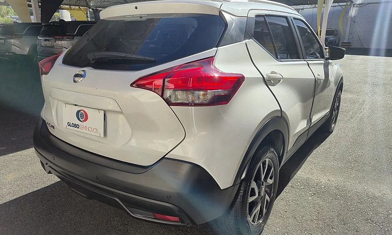 Nissan Kicks S 1.6 1...
