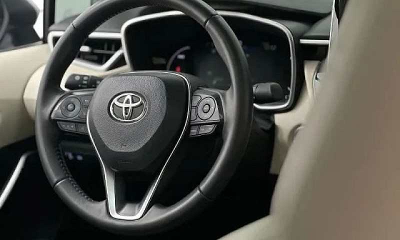 Corolla Altis Premiu...
