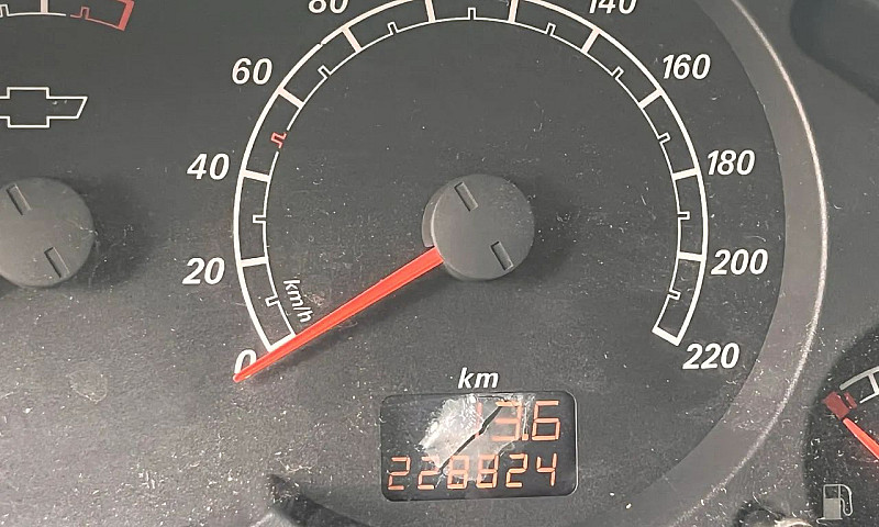 Chevrolet Montana Ar...