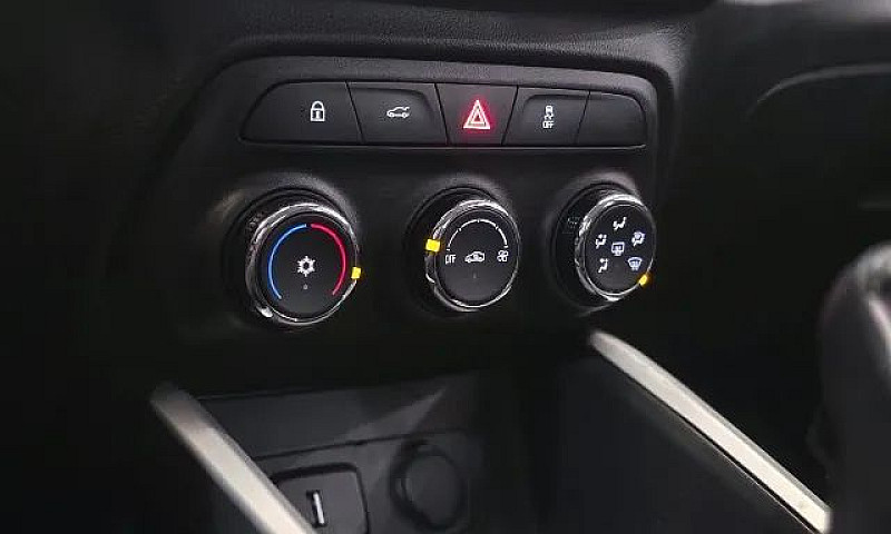 Chevrolet Onix Plus ...