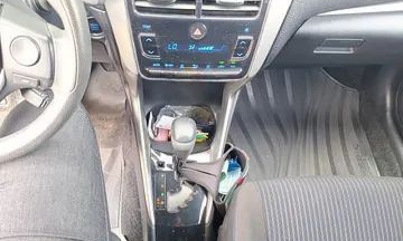 Toyota Yaris 1.3 Xl ...