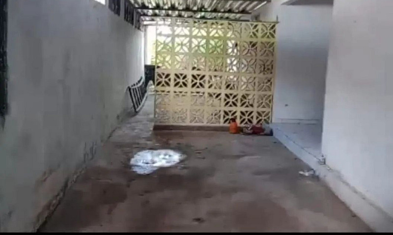 Vende-Se Esta Casa C...