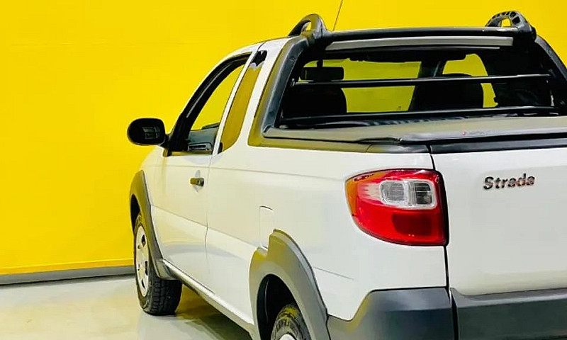 Fiat Strada Working ...