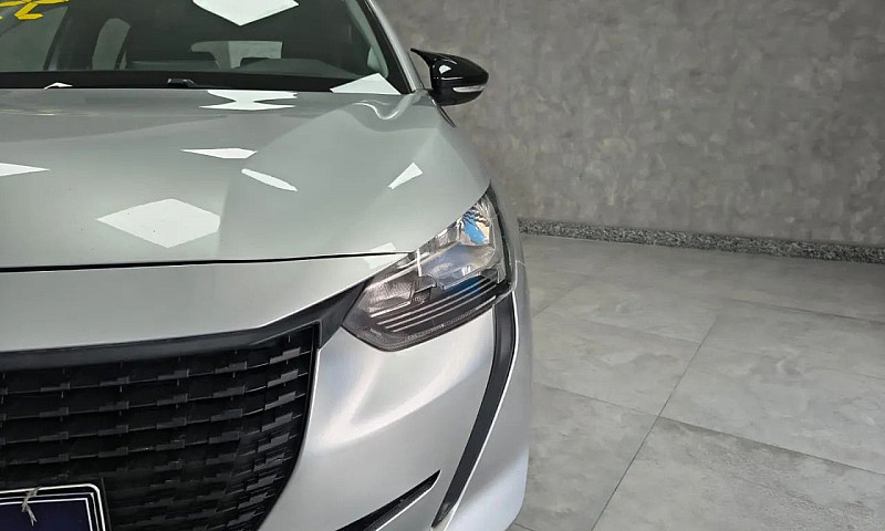 Peugeot 208 Like 1.6...