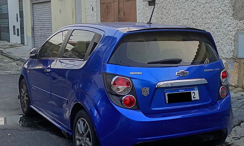Chevrolet Sonic Hb L...